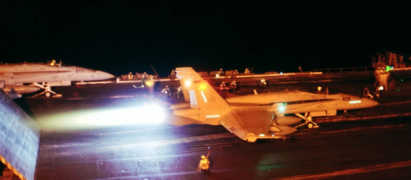 USS Theodore Roosevelt: Το αεροπλανοφόρο που «κτύπησε» ο κορωνοϊός (βίντεο)